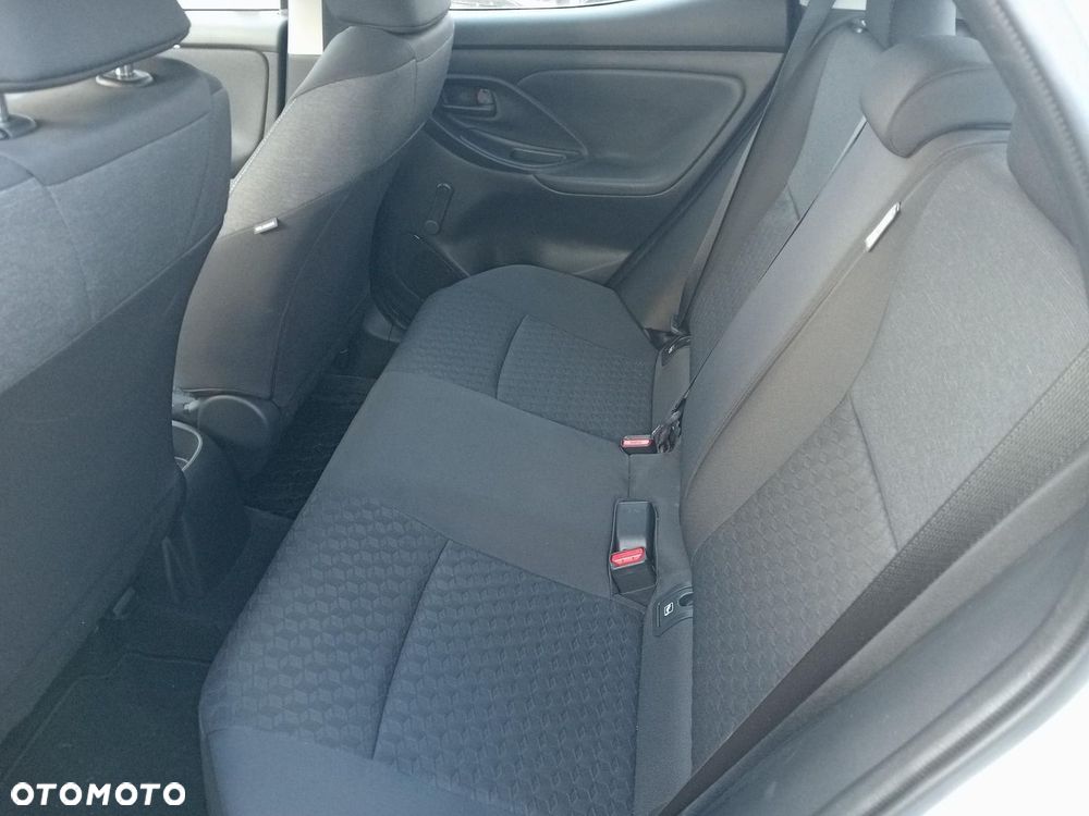 Toyota Yaris - 15