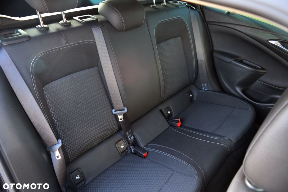 Opel Astra V 1.6 CDTI Elite - 31