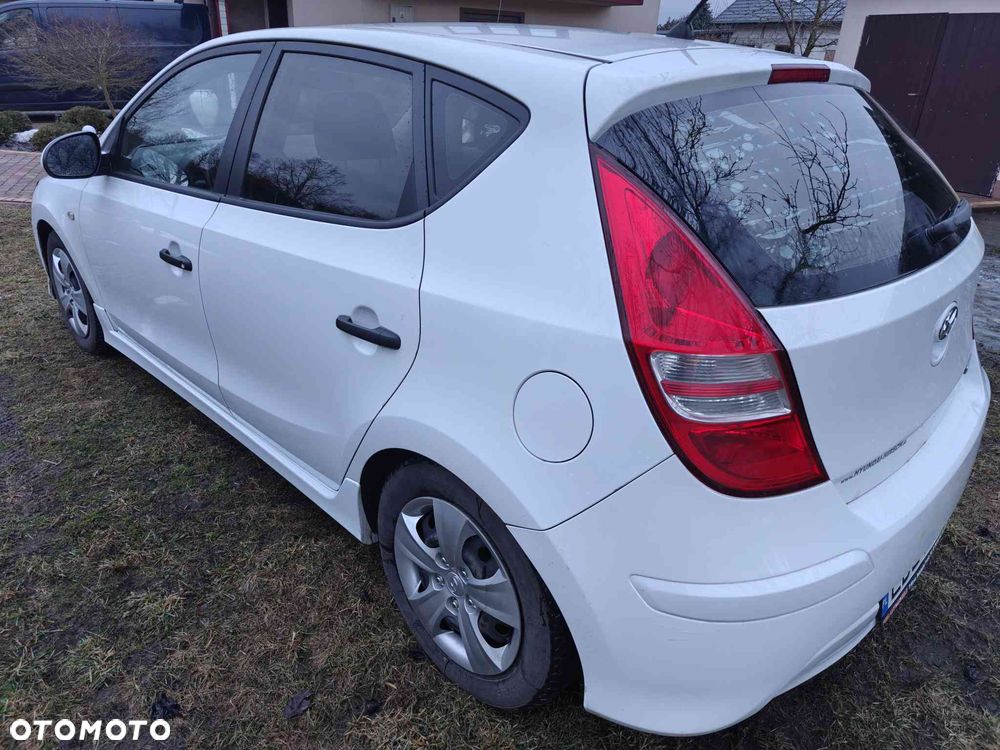 Hyundai i30 1.6 CRDi Base - 6