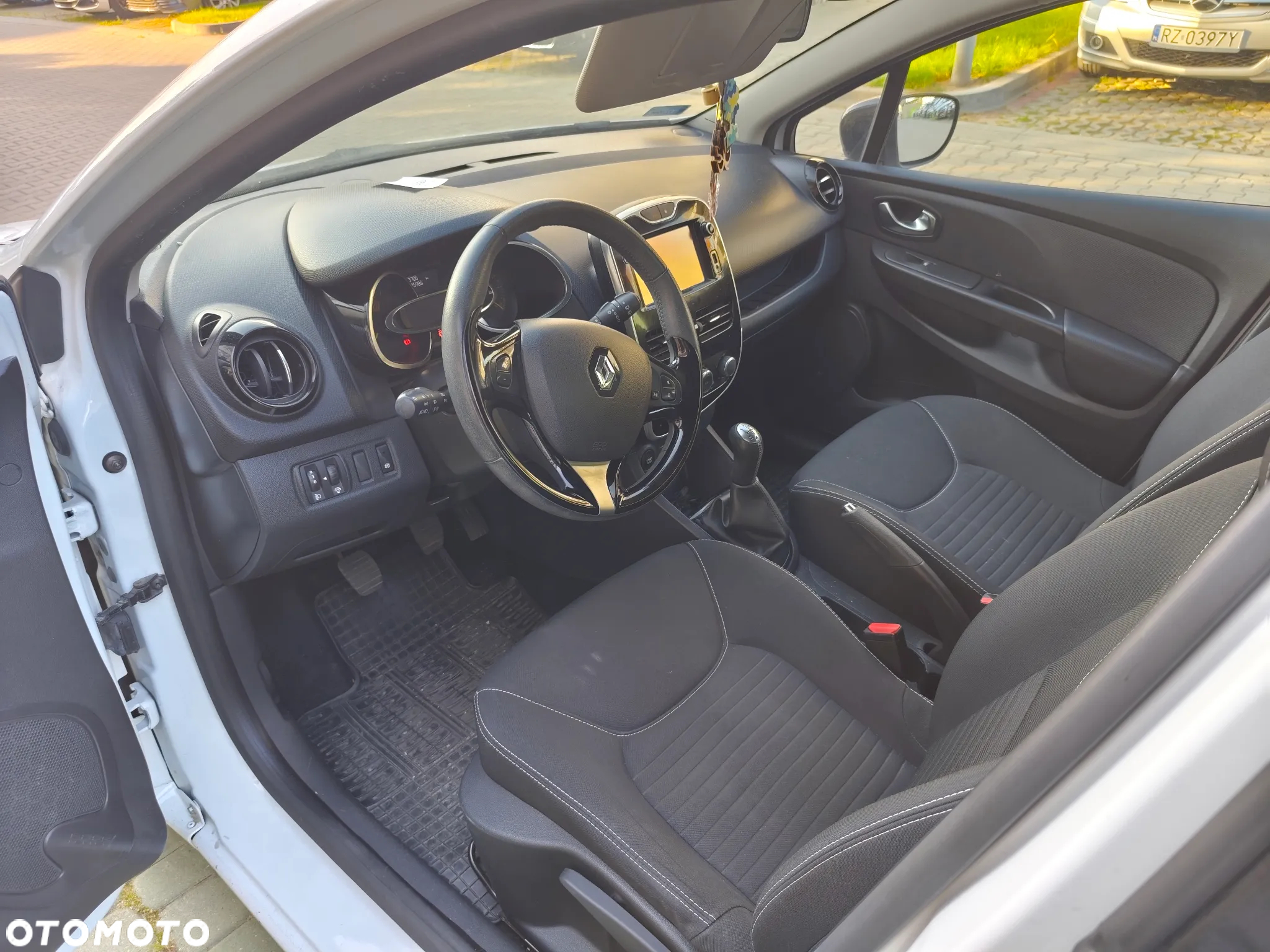 Renault Clio 1.5 dCi Alize - 26