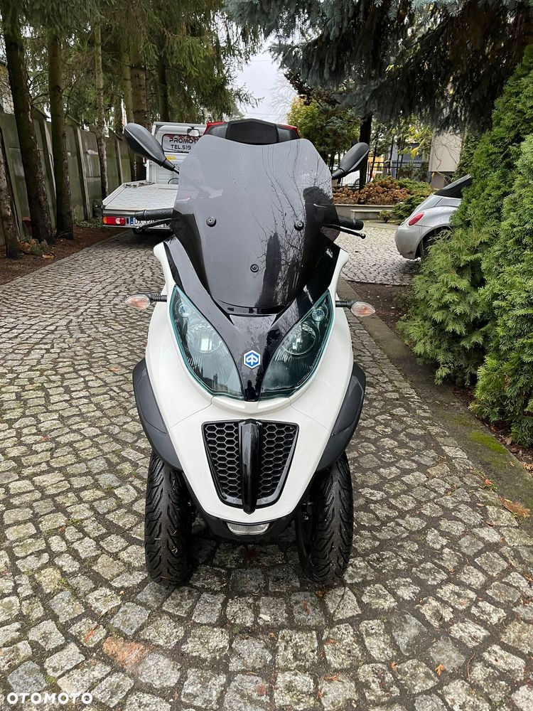 Piaggio MP-3 - 7