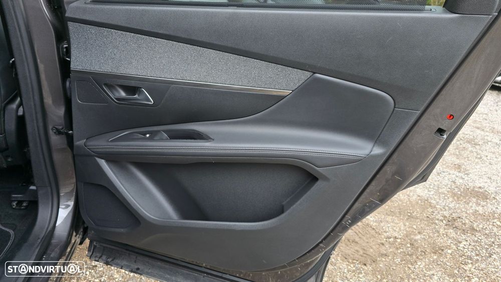 Peugeot 5008 1.5 BlueHDi Active - 56