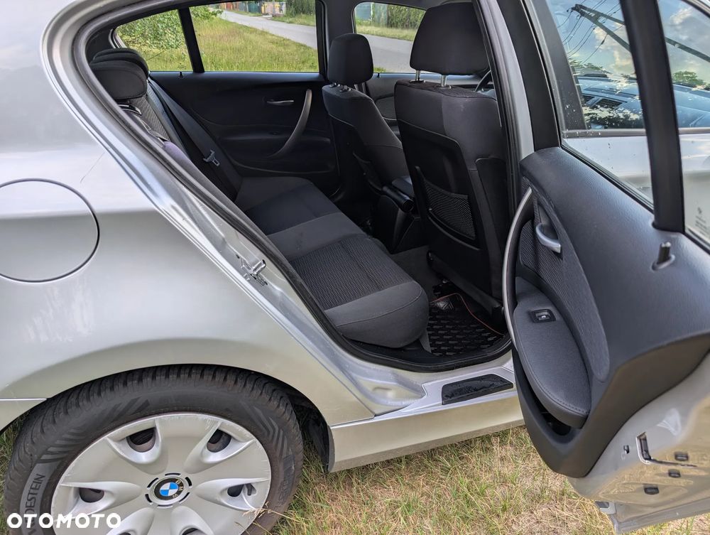 BMW Seria 1 116i - 29