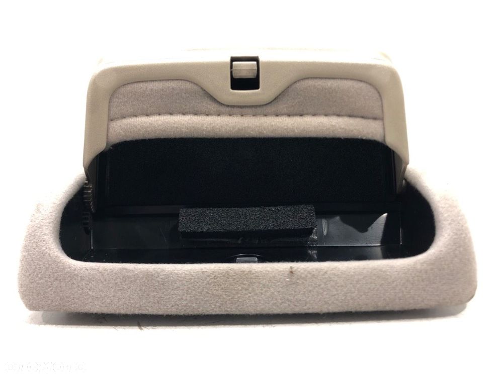 LAMPA SUFITOWA - 82.00 PLN - JAGUAR XJ (X308) 1996 - 2003 4.0 209 kW [284 KM] benzyna 1997 - 2003 - 3