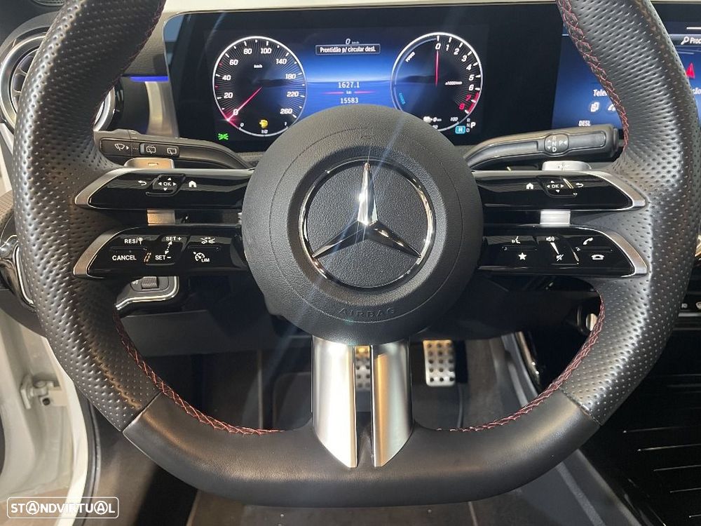 Mercedes-Benz A 250 e AMG Line - 10