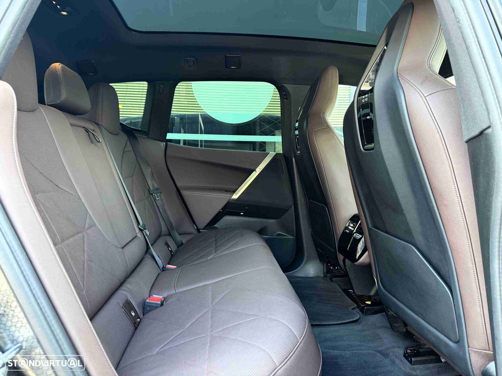 BMW iX xDrive 40 - 17