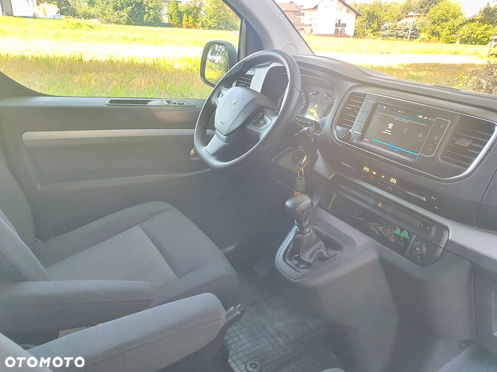 Peugeot Traveller L2 2.0 Allure - 16