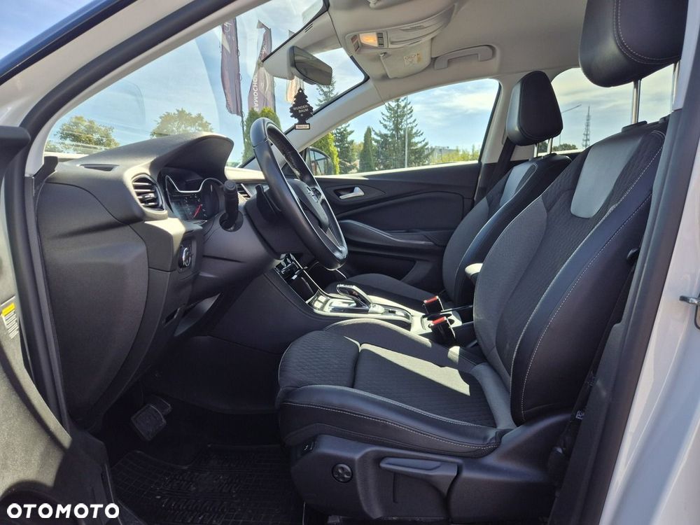 Opel Grandland X 1.6 T PHEV Design Line - 10
