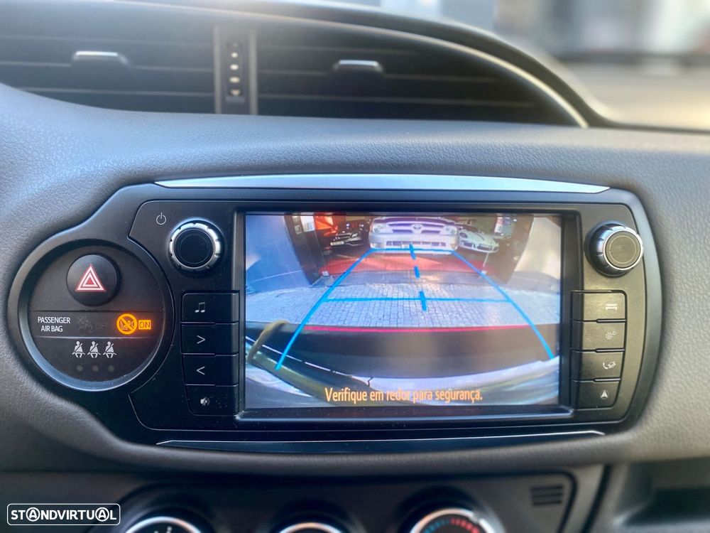 Toyota Yaris 1.4 D-4D Comfort - 17