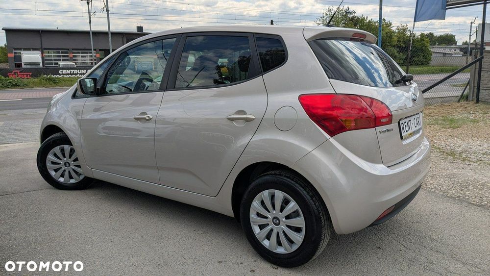 Kia Venga - 6