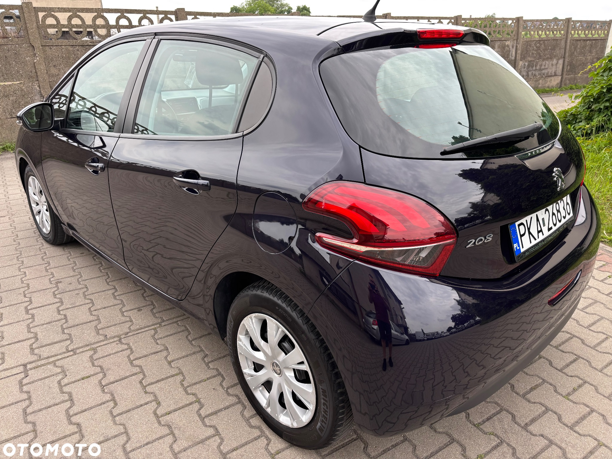 Peugeot 208 1.6 BlueHDi Active - 9