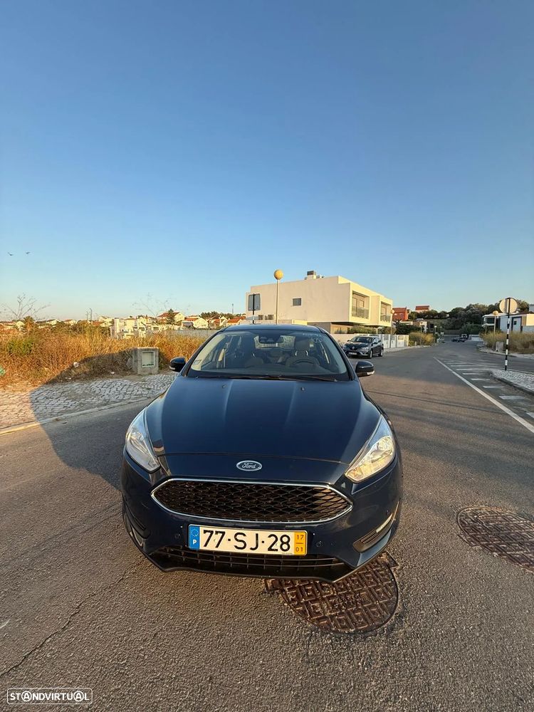 Ford Focus SW 1.5 TDCi ST-Line - 4
