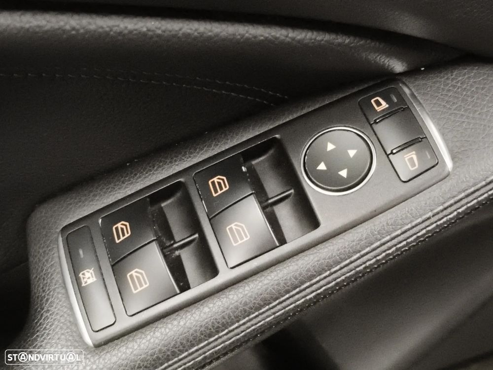 Mercedes-Benz A 180 CDI (BlueEFFICIENCY) Urban - 11