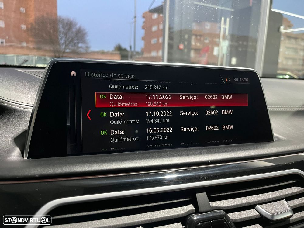 BMW 750 d xDrive Pack M Auto - 29