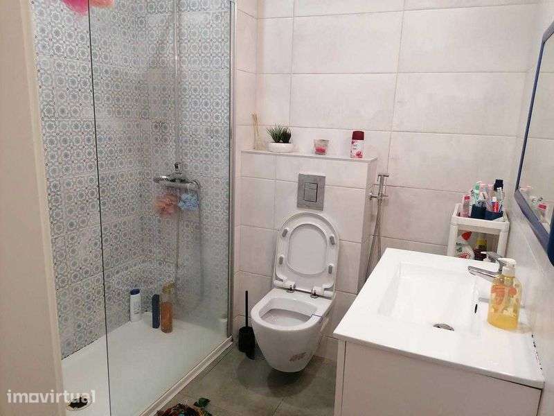 Apartamento T2, procura novo dono - Grande imagem: 5/7