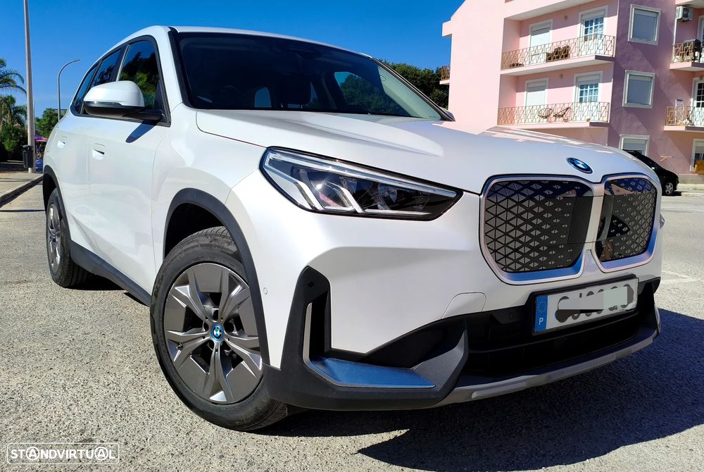 BMW iX1 eDrive20 - 39