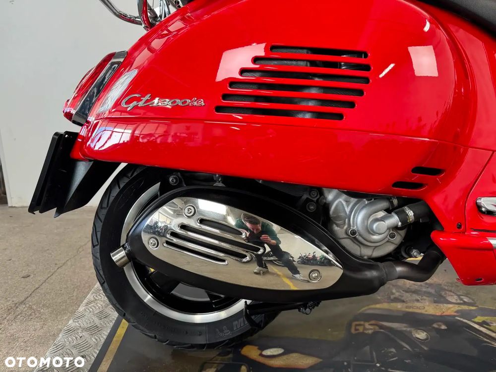 Piaggio Vespa - 15