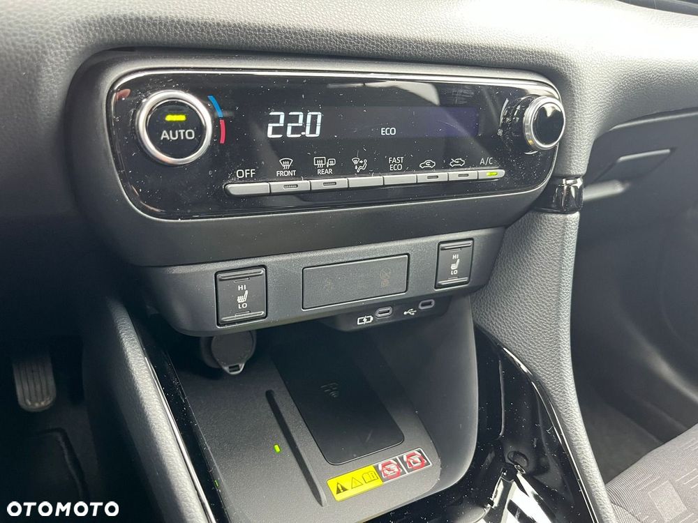 Toyota Yaris Hybrid 1.5 Style - 21