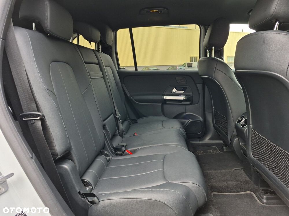 Mercedes-Benz EQB - 21