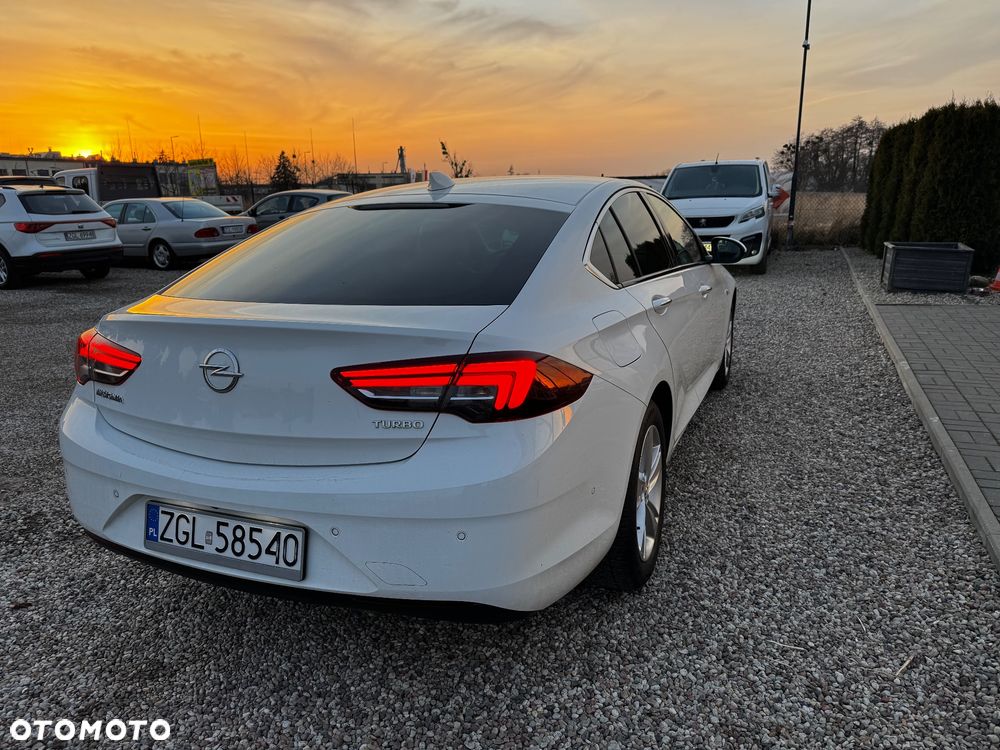 Opel Insignia 1.5 T Innovation S&S Eco - 14