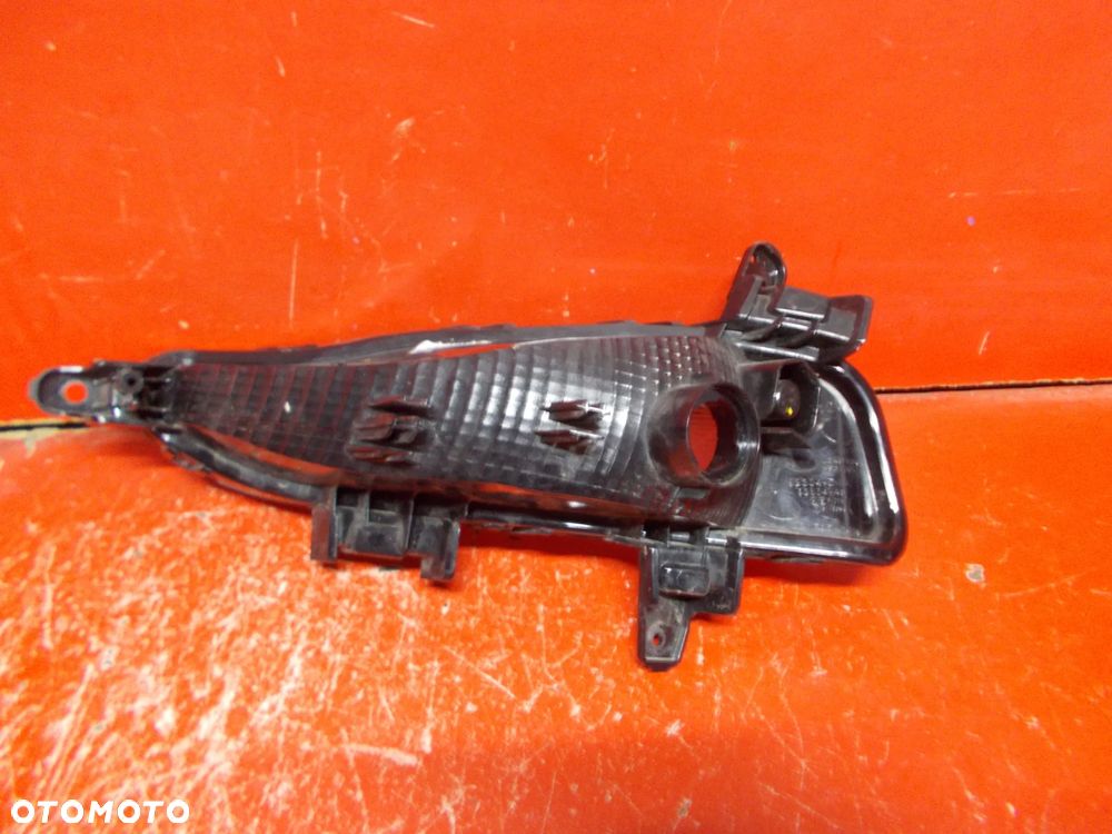 KIA OPTIMA IV 92304-D4500 KIERUNKOWSKAZ - 3