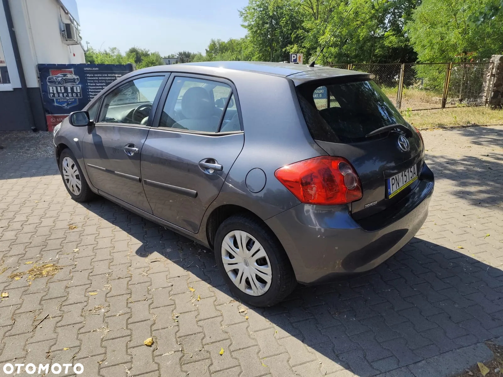 Toyota Auris 1.4 D-4D - 5
