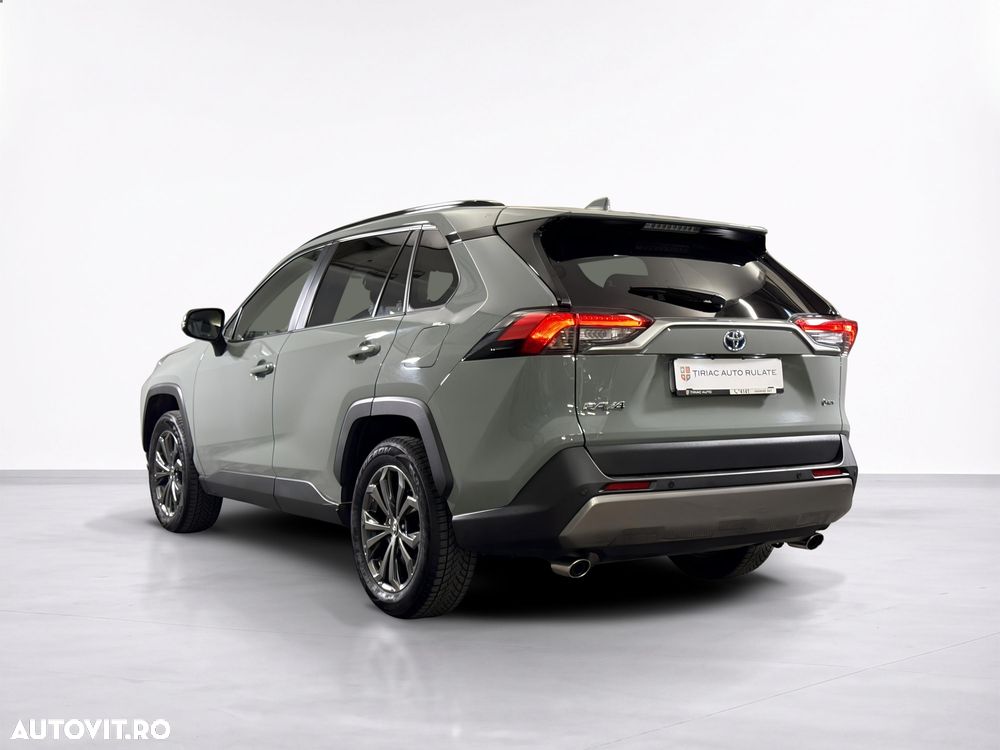 Toyota RAV4 - 4