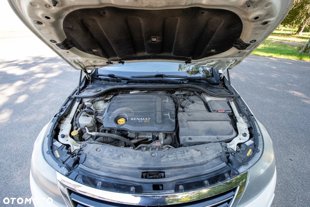 Renault Latitude 2.0 dCi Privilege - 22