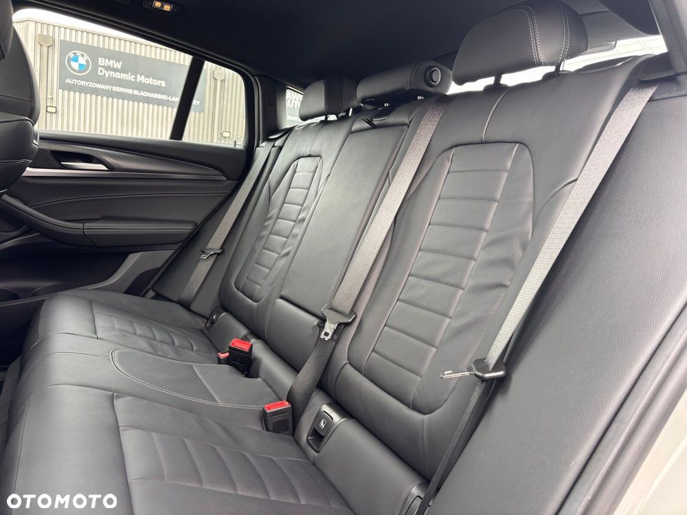 BMW X4 - 18