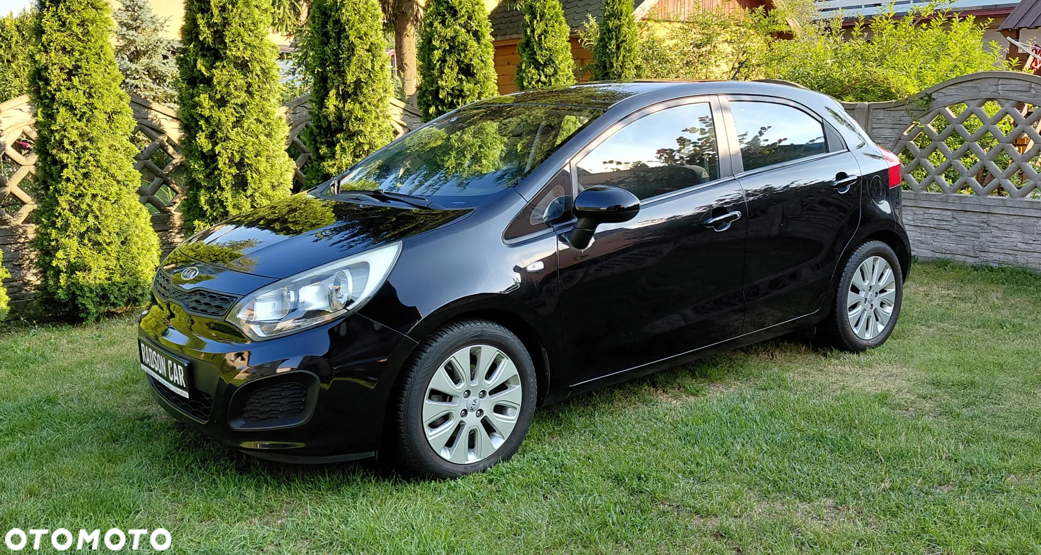 Kia Rio 1.2 Fifa World Cup Edition - 3