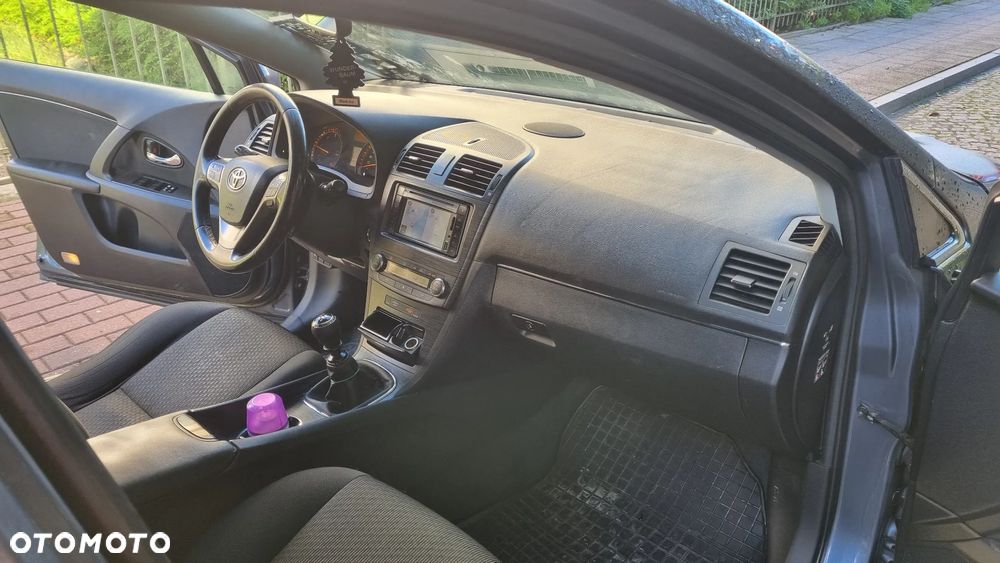 Toyota Avensis Combi 2.0 D-4D Business Edition - 11