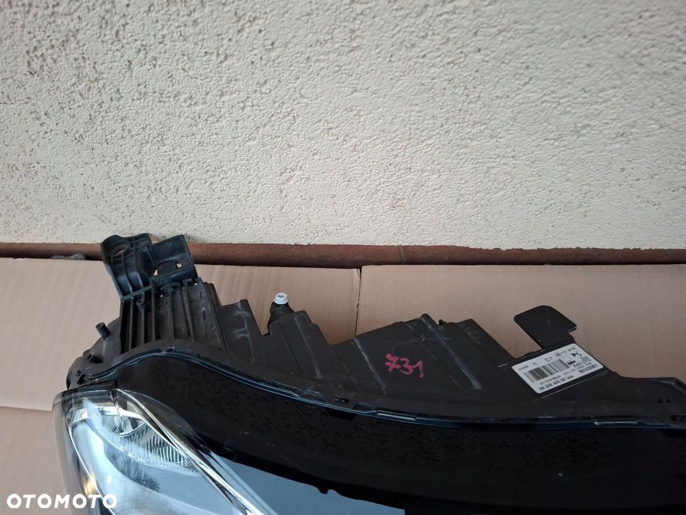 lampa przednia citroen ds3 crossback oryginał ładny stan - 5
