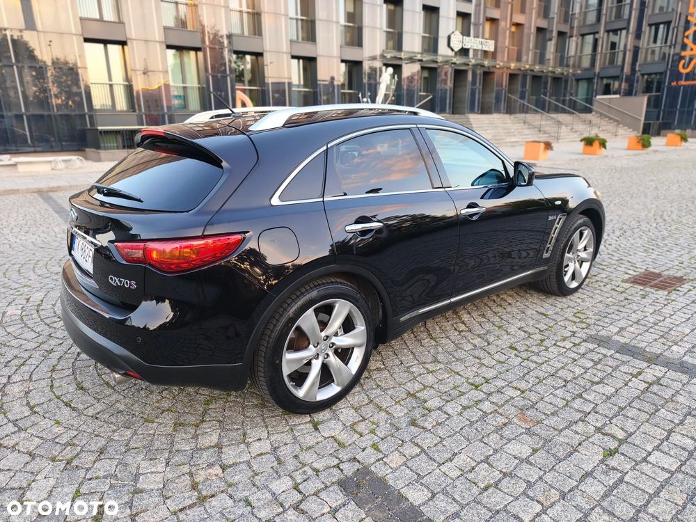 Infiniti QX70 3.0d S Premium - 8