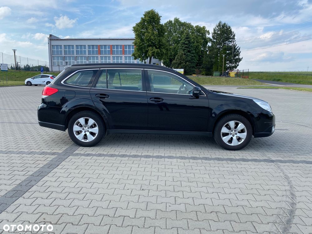 Subaru Outback - 1