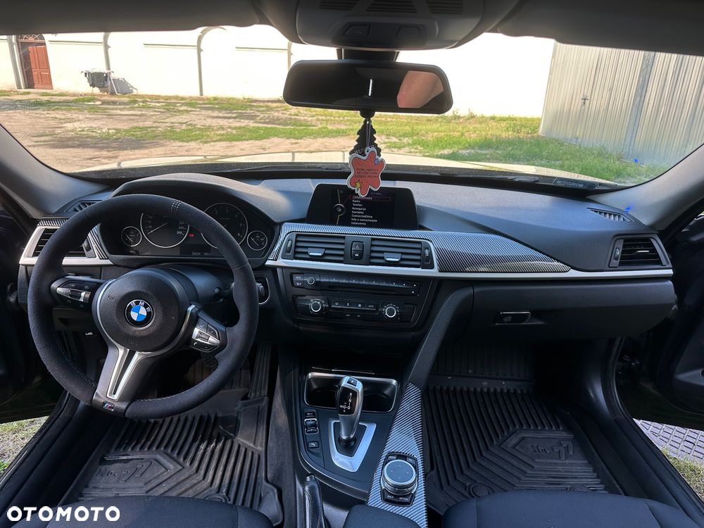 BMW Seria 3 318d - 10