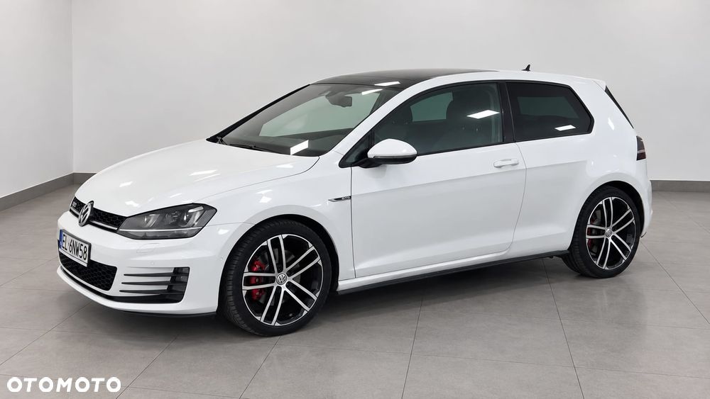 Volkswagen Golf - 3