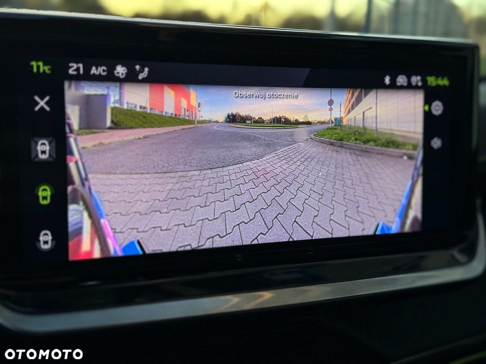 Peugeot 2008 1.5 BlueHDi GT Line S&S EAT8 - 16