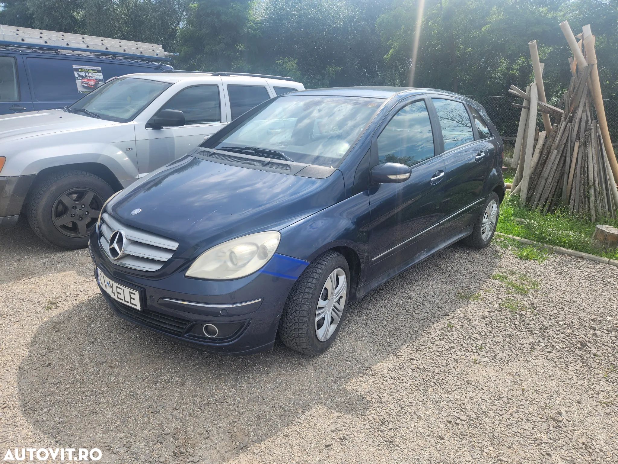 Mercedes-Benz B - 1
