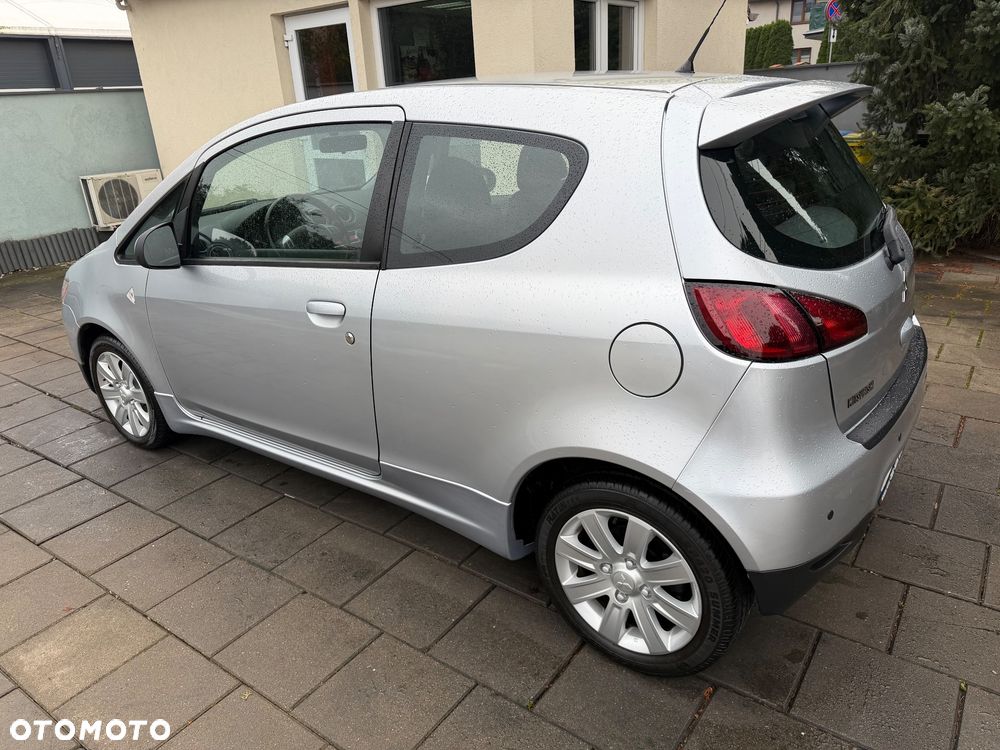 Mitsubishi Colt - 4