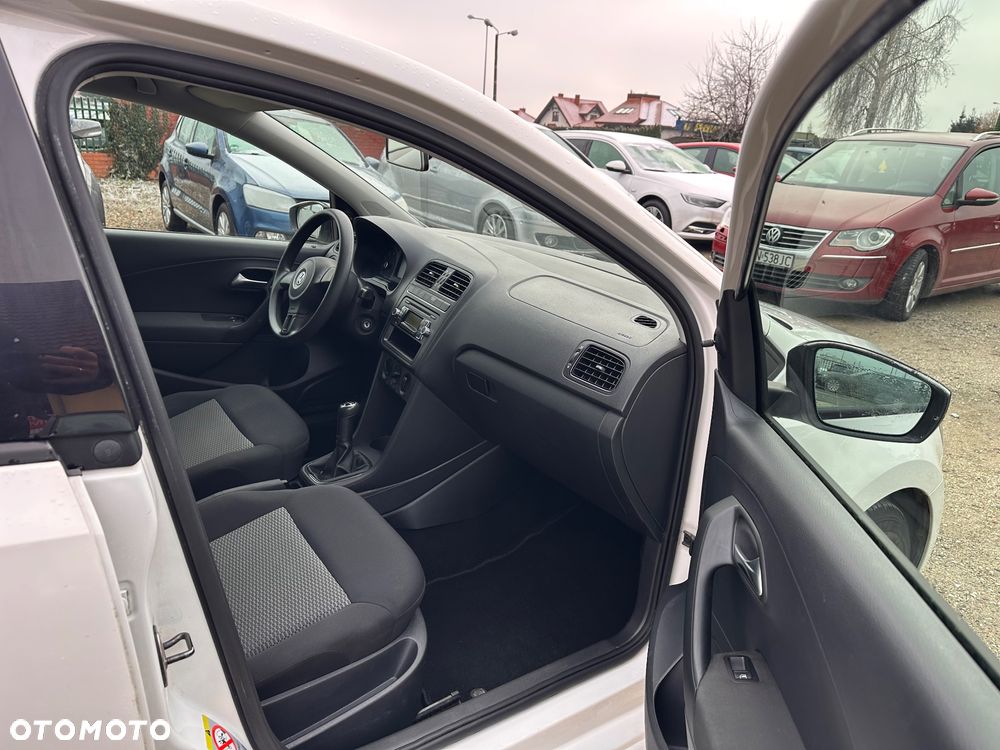 Volkswagen Polo - 16