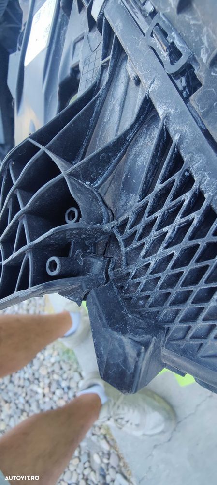 far dreapta mercedes e class w214 avariat - 8