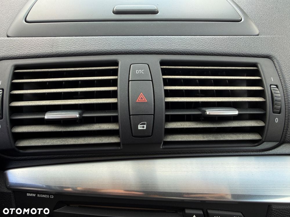 BMW Seria 1 118i - 24