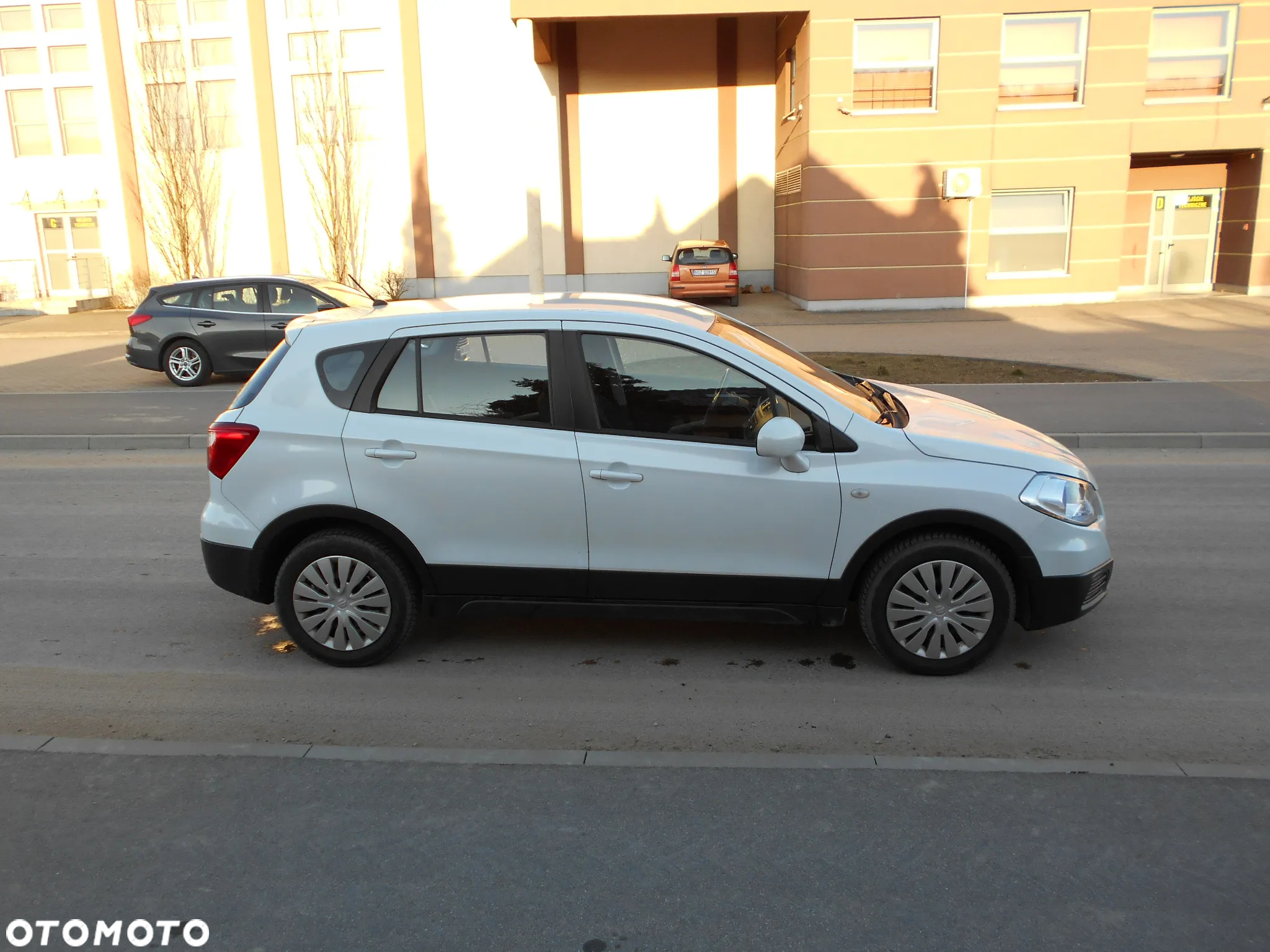 Suzuki SX4 S-Cross 1.6 Elegance - 3