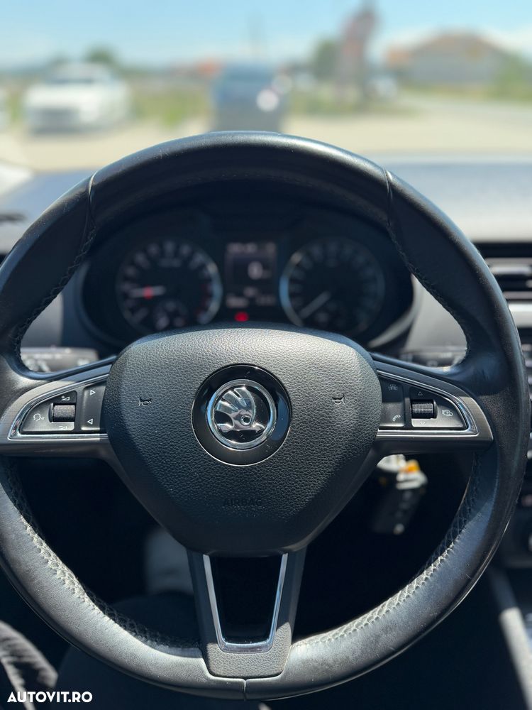 Skoda Octavia 2.0 TDI DSG Drive - 7