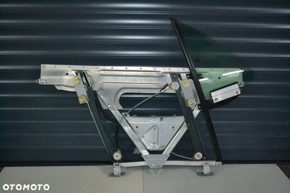 AUDI TT 8N PODNOŚNIK MECHANIZM PODNOSZENIA SZYB PRAWY SZYBA 8N8837730 - 1