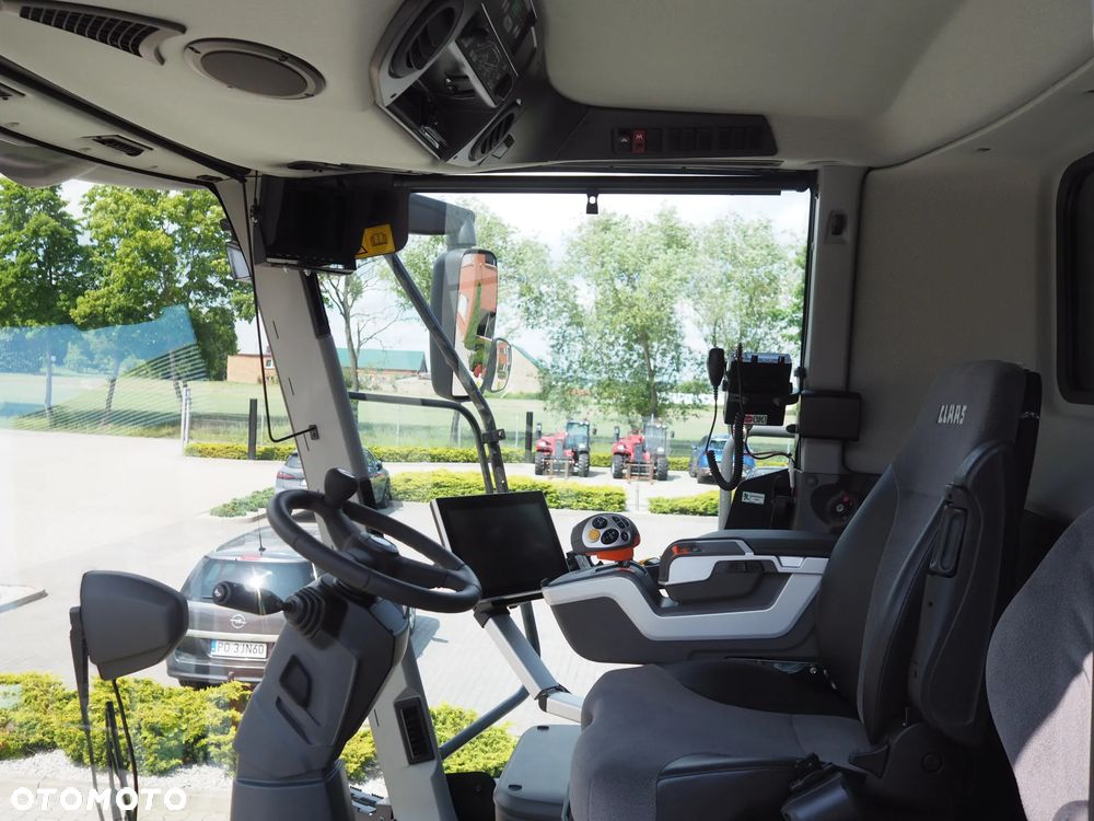 Claas Lexion 7500 + V930 - 6