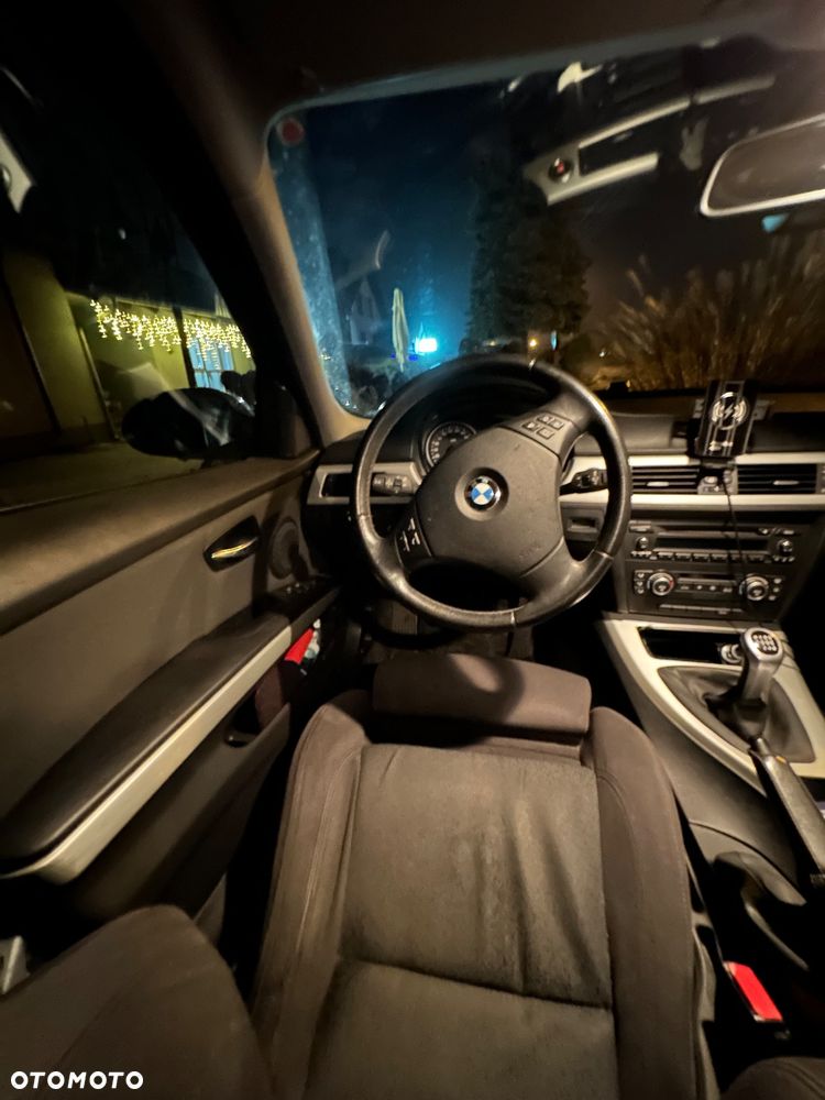 BMW Seria 3 320d - 9