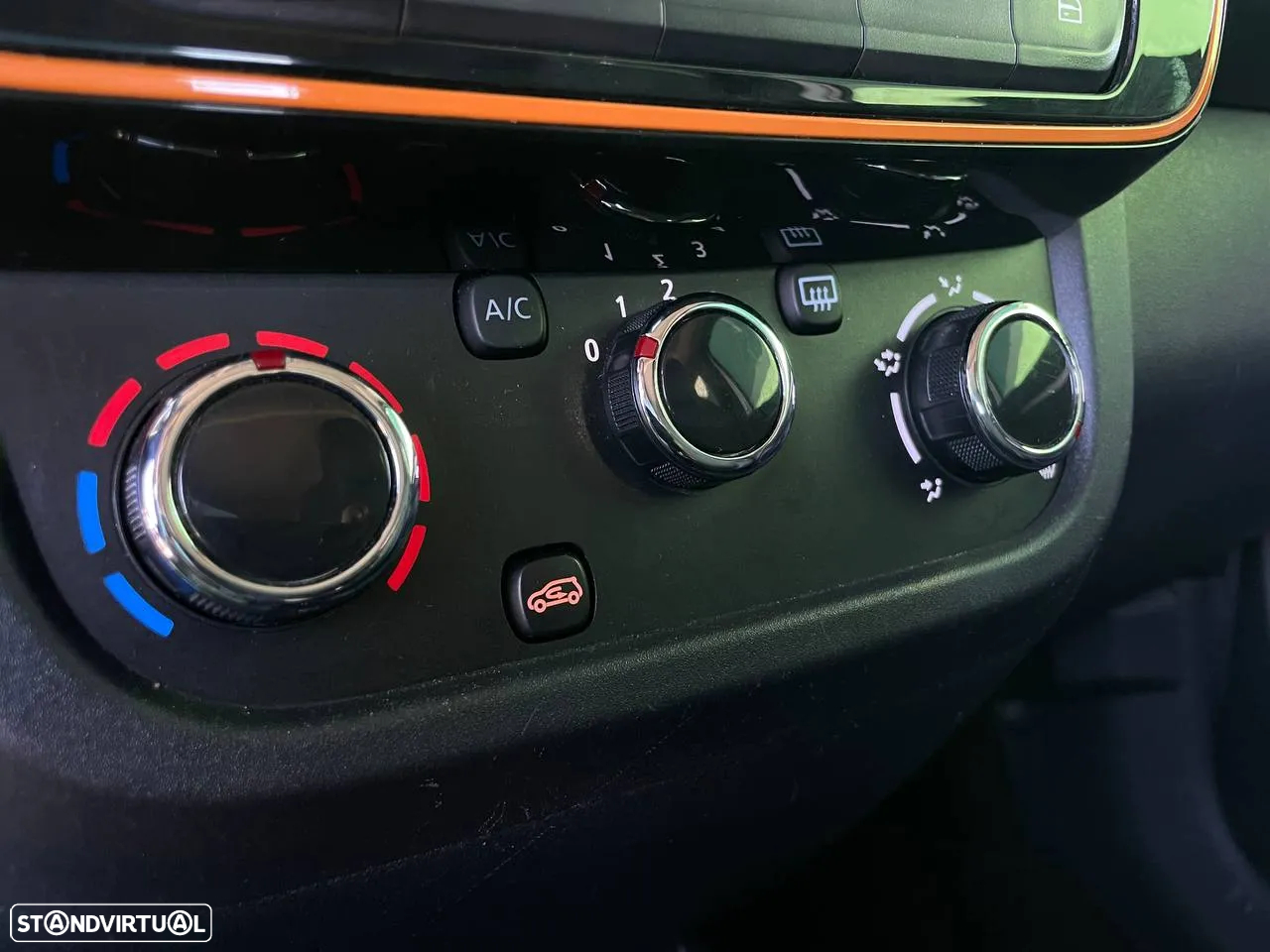 Dacia Spring Comfort Plus - 12