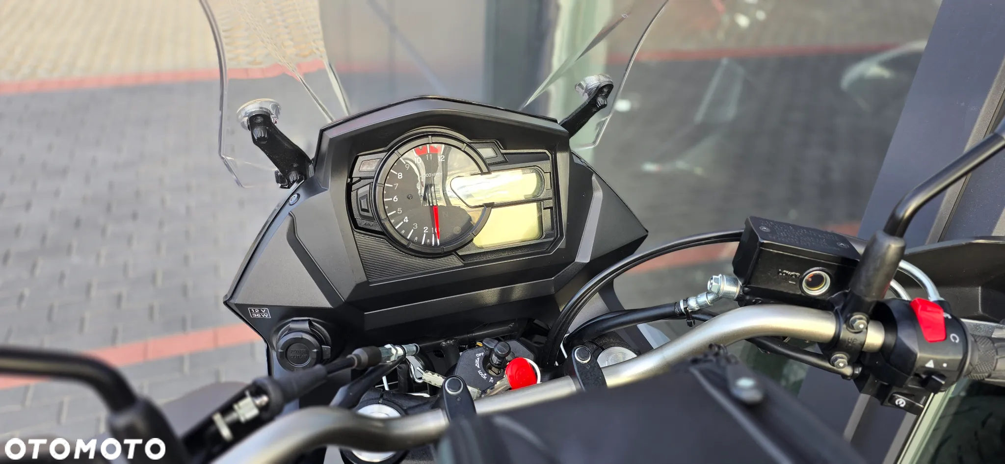 Suzuki DL - 37