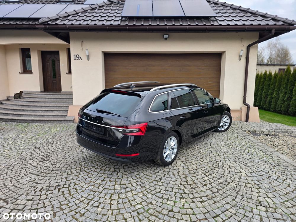 Skoda Superb 2.0 TDI DSG Premium Edition - 33